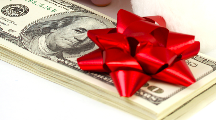 8 Ideas to Make Extra Money During the Holiday Season