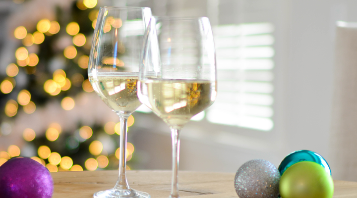 How to Save Money on a Holiday Party